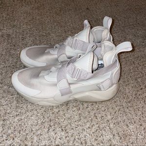 Nike Air Huarache City High